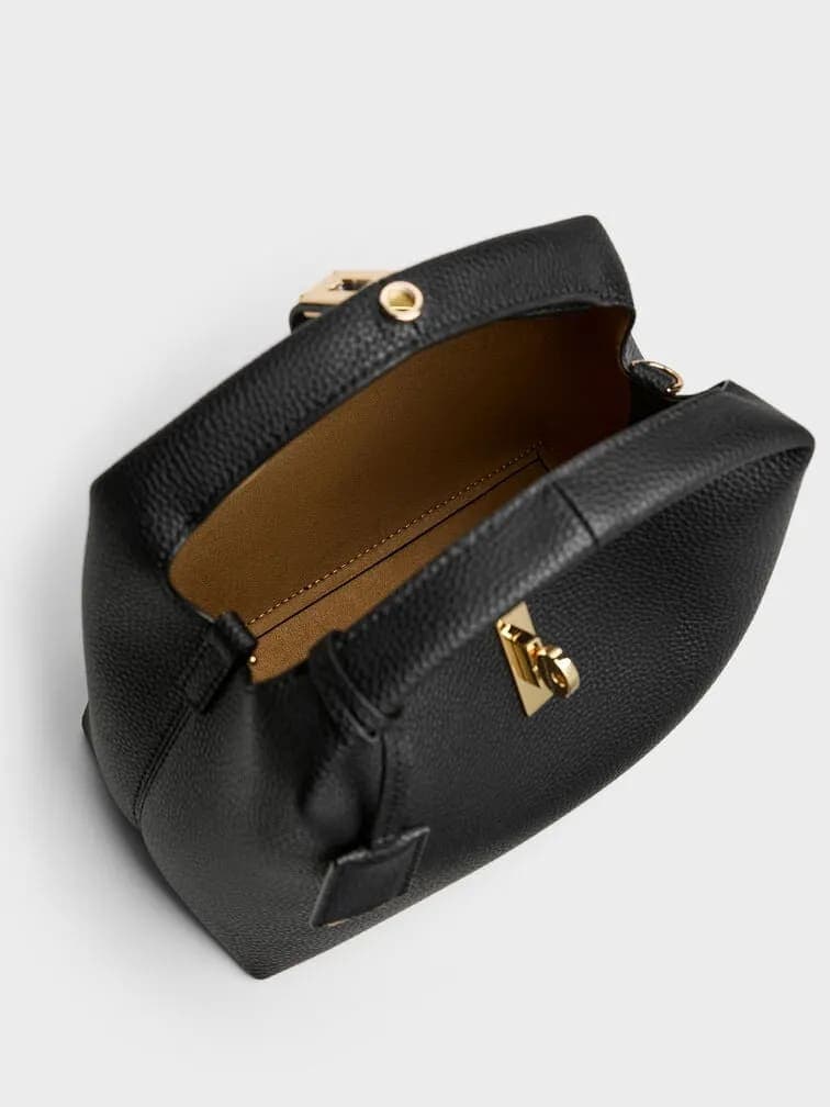 hand bag